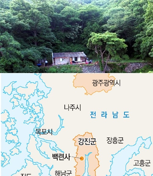 손학규 전 민주당 대표가 1년10개월째 살고 있는 강진의 만덕산 중턱의 토담집에서 인터뷰에 응했다. 국내 정치와 자신의 거취에 대해서는 끝내 입을 열지 않았다.