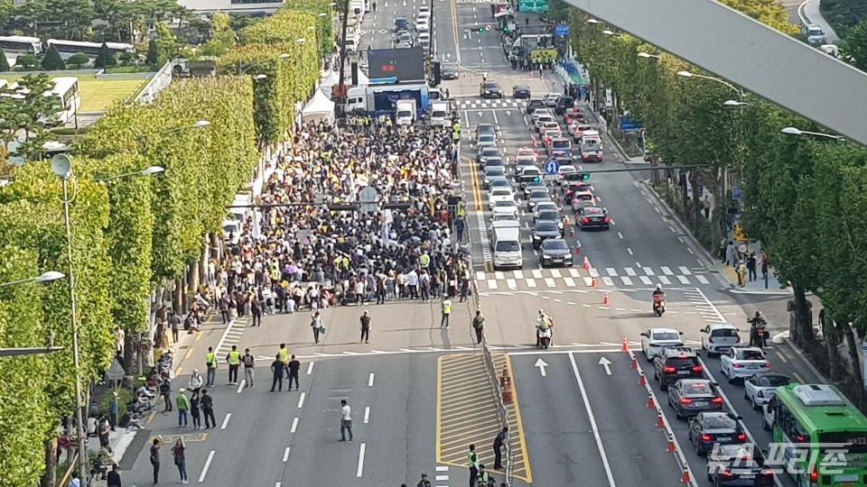 28일 오후 4시경 '제7차 사법적폐 청산을 위한 검찰개혁 촛불문화제' 현장 이명수 기자