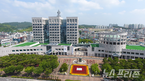 진주시는 중소기업과 청년의 일자리 미스매치 해소와 청년일자리 제공을 위한‘경남 중소기업 청년활력사업’에 참여할 기업을 모집한다.(진주시청)/ⓒ뉴스프리존 DB