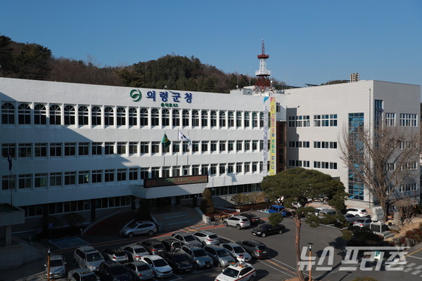 의령군는 미세먼지, 질소산화물 등 대기오염물 저감을 위해 추진하고 있는 노후 경유차 조기폐차 사업 신청을 연장한다.(의령군청)/ⓒ의령군