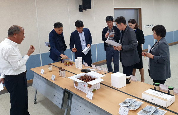 산청군이 지역에서 생산되는 우수 농특산물을 온라인 유통채널을 통해 판매하기 시작한지 33개월만에 매출 40억원을 기록했다./ⓒ산청군