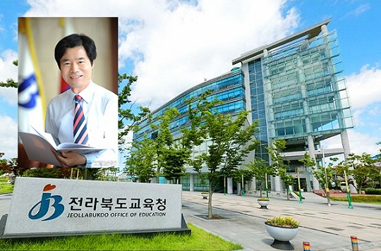 김승환 교육감이 최근 정부가 내놓은 대입제도 개선방안과 관련해 졸속정책임을 지적하며 "문제의 원인을 파악이 우선돼야 할 것"이라고 꼬집었다.