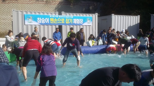 하동군은 오는 22∼24일 3일간 이순신 장군 최후의 결전지 금남면 노량항 일원에서 제14회 하동 왕의녹차 참숭어 축제를 개최한다./ⓒ하동군