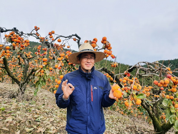 2019 대한민국 과일산업대전 대표과일 선발대회에서 최우수상에 선발된 노정일씨./ⓒ창녕군