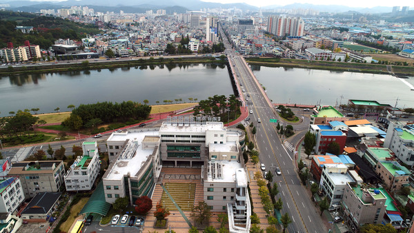 경남과학기술대학교은 내년 구법원부지 리모델링비 33억원 확보로 취·창업센터 건립이 탄력을 받게 됐다.(구 법원)/ⓒ국립 경남과학기술대학교