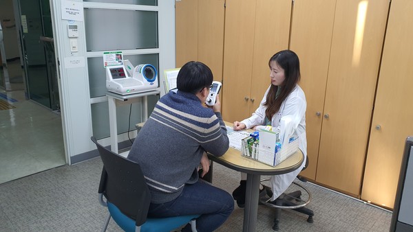 사천시보건소는 새해를 맞아 금연을 결심한 흡연자의 금연실천을 돕기 위해 보건소 금연클리닉을 확대·운영한다./ⓒ사천시