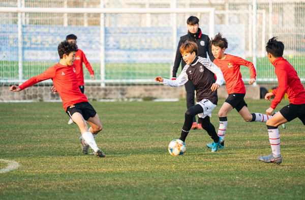 중등 스토브리그 축구대회 모습./ⓒ남해군