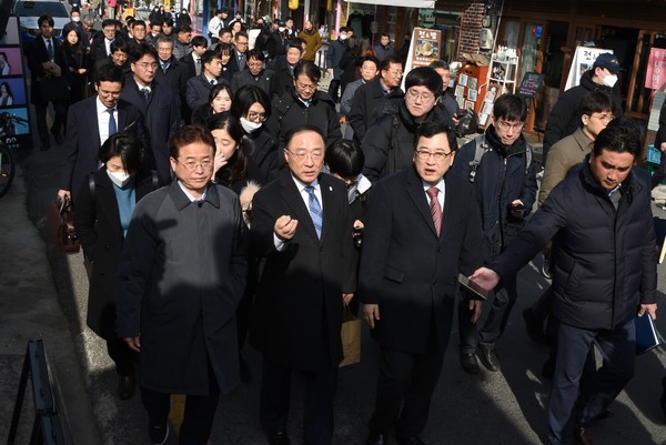 홍남시 부총리 경주 관광업계와 현장간담회 개최/Ⓒ경주시청