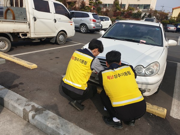 의령군은 지난 11일을 시작으로 올해 본격적인 체납차량 번호판 영치활동에 돌입했다./ⓒ의령군