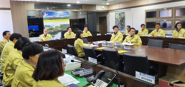 창녕군은 지난 1일부터 군청 재난안전상황실에서 재난안전대책본부를 가동하고 있다./ⓒ창녕군