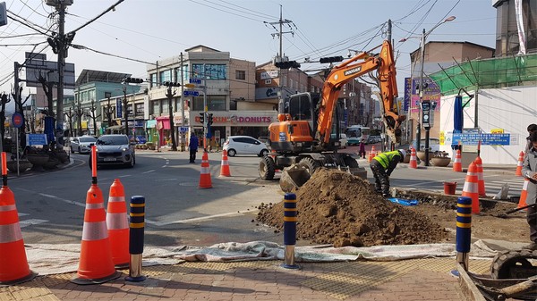 함양군은 군민이 안심하고 마실 수 있는 맑고 깨끗한 수돗물 공급을 위해 2017년∼2021년까지 220여억원을 투입해 지방상수도 현대화사업을 추진하고 있다./ⓒ함양군