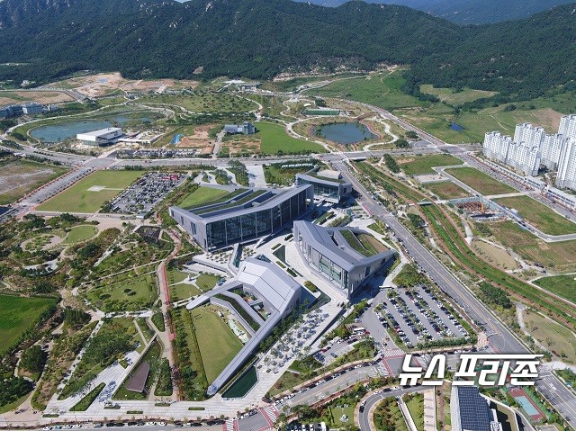 충남도가 코로나19로 위축된 중소기업의 수출 회복과 경쟁력 강화를 위해 ‘수출고도화 사업’을 추진한다./ⓒ뉴스프리존