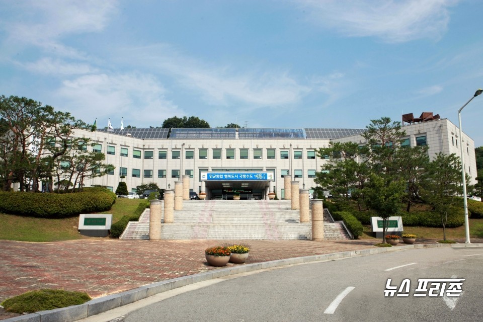 충남 계룡시는 코로나19로 생계에 어려움을 겪는 기초생활수급자와 차상위계층을 대상으로 한시 생활지원비를 지원한다./ⓒ뉴스프리존