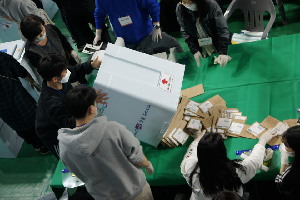 충남 천안시 서북구 유관순체육관 개표소./ⓒ김형태 기자