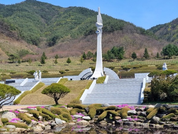 거창군은 거창사건의 진실을 전국적으로 알리고 평화·인권·생명의 소중함을 널리 확산시키는 계기를 마련하고자, 오는 5월 1일∼6월 15일까지 45일간 ‘제4회 거창사건 청소년 문예공모전’을 개최한다./ⓒ거창군