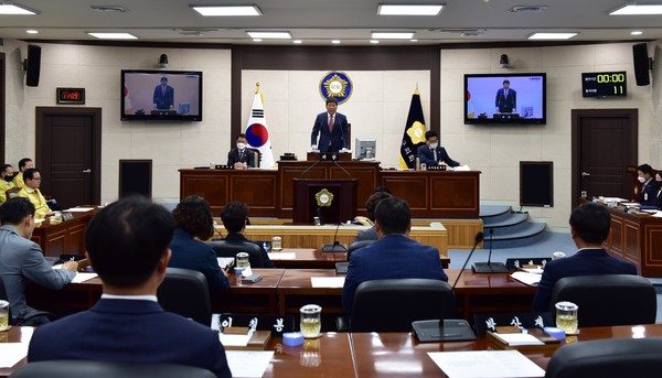 13일 제274회 창녕군의회 임시회 개회식을 진행모습./ⓒ창녕군