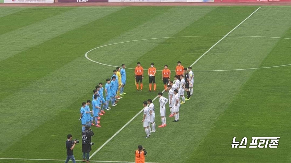 천안시축구단(왼쪽)과 청주FC(오른쪽) K3 개막전./ⓒ김형태 기자