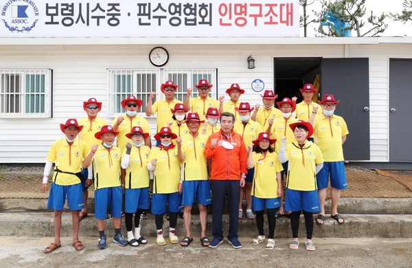 김동일 보령시장이 여름철 피서지 방역 점검 및 근무자들에 대한 격려에 나섰다.Ⓒ보령시장