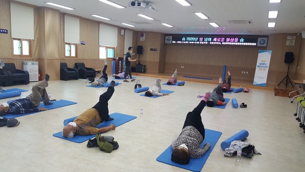 거창군은 경남지역암센터와 연계해 지역 내 암환자를 대상으로 오는 9월 24일까지 자조모임을 연장 운영하기로 했다./ⓒ거창군