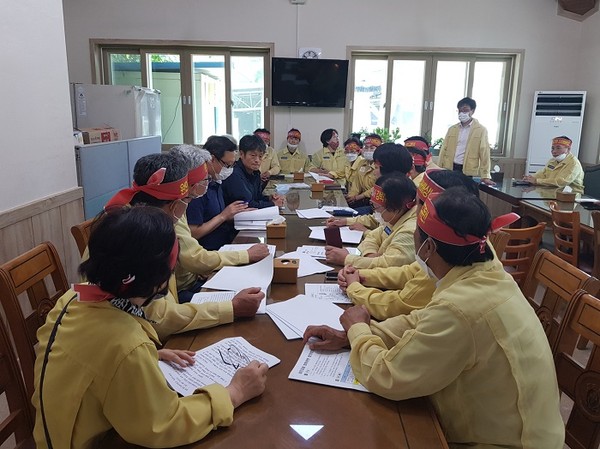 전북 순창군의회 의원들이 13일 한국수자원공사 섬진강지사와 한국수자원공사 본사를 방문하여 섬진강댐 방류에 따른 순창군 피해에 대해 항의하고 재발 방지를 강력하게 요구했다./ⓒ순창군