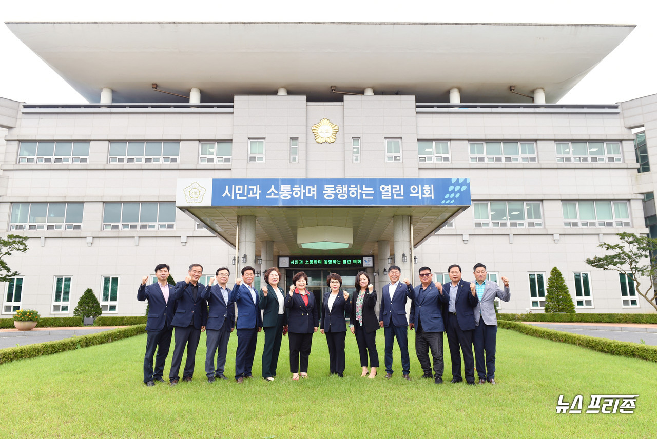 보령시의회는 제8대 후반기 ‘슬기로운 의정활동’을 펼쳐 나가기로 했다.Ⓒ보령시의회