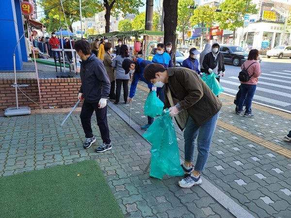 남동구청 환경미화원 전통시장_ CLEAN&장보기 행사/ⓒ남동구