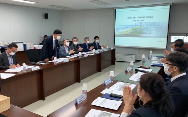 창원시와 마산지방해양수산청은 마산지방해양수산청에서 마산항 친수공간 조성･관리를 위한 협의회를 개최했다./ⓒ창원시