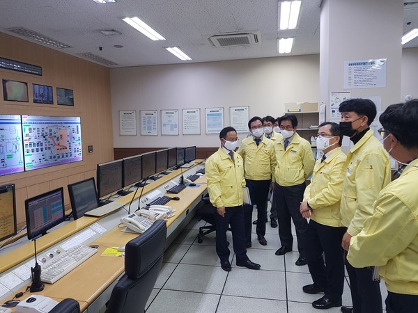 창원시는 성산구 신촌동 성산자원회수시설을 대상으로 ‘2020년 미세먼지 재난대응 모의훈련’을 실시했다./ⓒ창원시