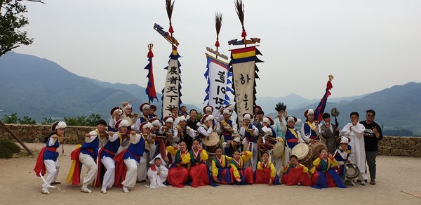 하동청소년예술단 하울림이 올들어 전국 국악경연대회에서 단체·개인 33회라는 경이적인 수상 실적을 보이며 경남을 넘어 전국 최고의 청소년예술단으로 우뚝 섰다./ⓒ하동군