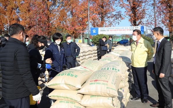 함안군은 2020년산 공공비축미곡 건조벼 3,152톤을 매입한다./ⓒ함안군