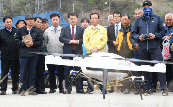 거창군, 농업기술보급 혁신사례 전국 우수(작년 드론인공수분)/ⓒ거창군