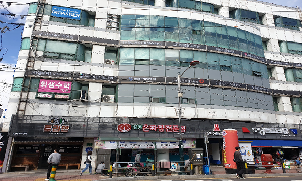 함양군이 최근 행정안전부의 아름다운 간판개선사업 공모사업에 3년 연속 선정되는 쾌거를 거뒀다./ⓒ함양군