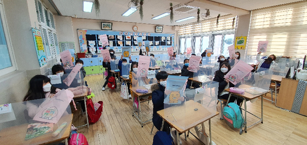 함양군은 코로나19로 장기화됨에 따라 아동들의 올바른 성장발달 및 건강한 생활습관 형성을 위한 건강생활실천교육을 진행했다./ⓒ함양군