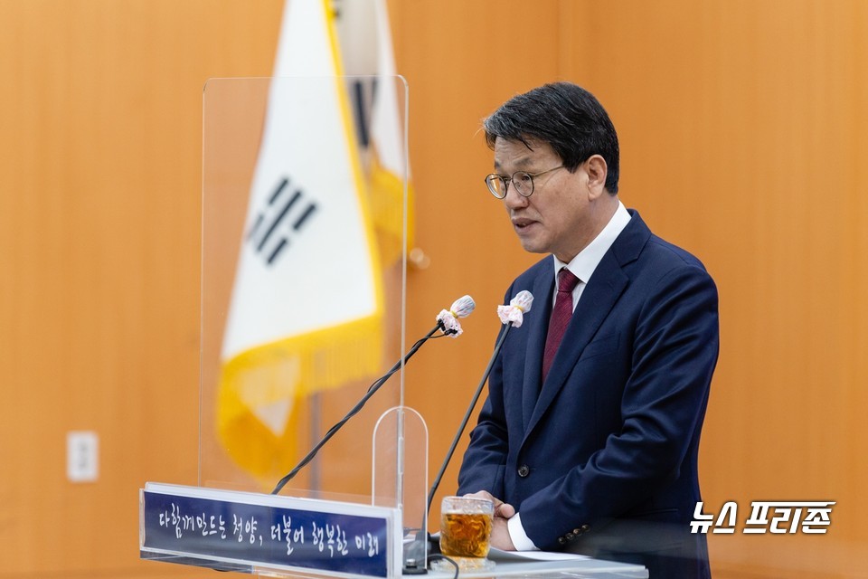 4일 김돈곤 청양군수가 “전국 기초지자체 최초로 청년수당을 지원 하겠다”고 밝혔다.©청양군청