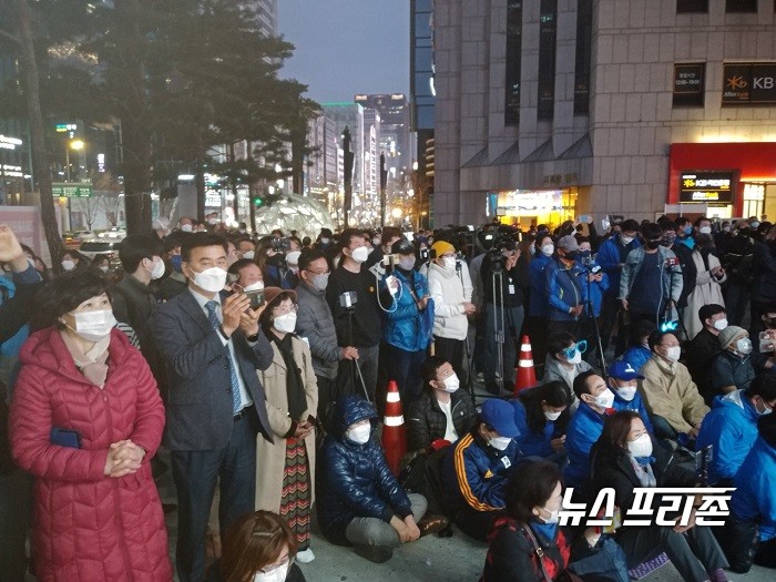 ​박 후보의 인기를 느낄 수 있는 현장 분위기 박영선/ⓒ심주완 기자​