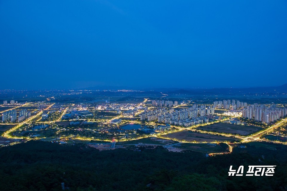 충남도가 내포신도시 축산 악취 저감을 통한 신도시 정주 여건 개선을 위해 올해 ‘축산 악취 개선사업’을 대폭 확대 추진한다./ⓒ뉴스프리존