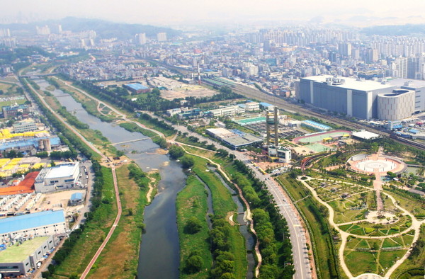 2022년 제10회 경기정원문화박람회가 개최될 오산천 항공사진/ⓒ오산시