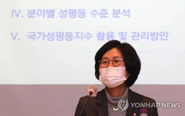 권인숙 더불어민주당 의원은 이번 재보궐선거가 '성평등 의제'여야 했고, '여성 청년'의 절규에 응답했어야 한다고 했다. 과연 더불어민주당이 '여성 문제'로 인해 선거에서 완패한 것일까? 문제의 핵심이 무엇인지 전혀 파악조차 못하고 있는 모습이다. / ⓒ 연합뉴스