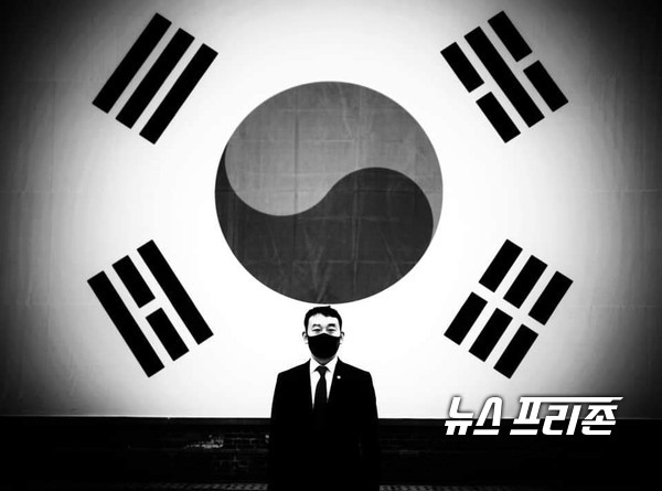 더불어민주당  김용민 국회의원이 15일  당내 최고위원 선거 출마를 선언했다. 그는 출마선언에서  "민주당의 혁신은 국민과 당원들의 목소리부터 경청해야 한다”면서 "착한 정치인 보다 오직 국민을 위한 강한 정치인의 길을 택하겠다.”고 강조했다.ⓒ김용민 의원 페이스북 갈무리