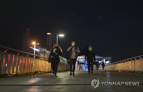 사진: 터키 내무부는 앞서 지난달 29일부터 라마단(이슬람의 금식성월)과 바이람(라마단 직후 축제기간)이 끝나는 이달 17일까지 전국에 전면 봉쇄조치를 시행하기로 했다.