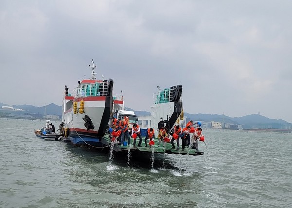 목포시, 연안 해역 수산자원 조성 위한 종자 방류/ⓒ목포시청 제공