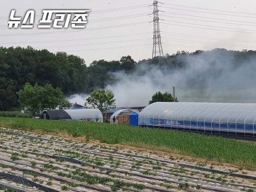 30일 오후 5시 53분쯤 충남 예산군 고독면 호음리 한 단독주택에서 불이 나 30여분 만에 진화됐다./ⓒ예산소방서