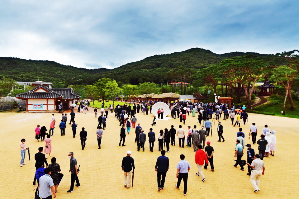 충남 예산군 내포보부상촌이 5월에 이어 6월에도 흑자를 기록하는 등 명실상부한 예산의 새로운 관광명소로 자리매김하고 있다./ⓒ예산군청