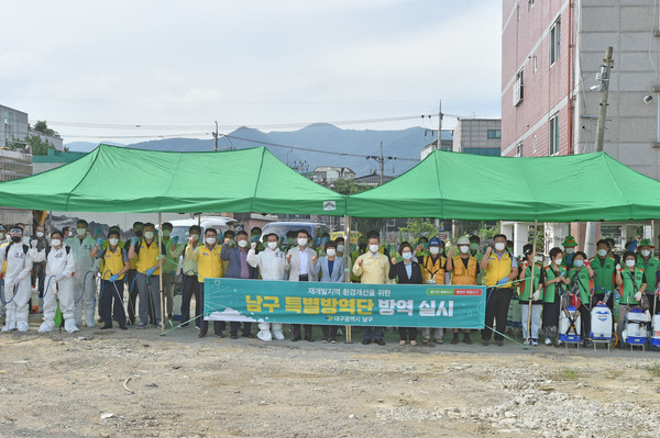 재개발 지역인 대명3동 뉴타운 및 대명2동 명덕지구 방역에 나선 남구 특별 방역단/ 남구청