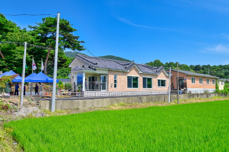 충남 공주시 계룡면 유평1리에 추진됐던 창조적 마을만들기 사업이 착공 5년 만에 지난 30일 준공됐다./ⓒ공주시청