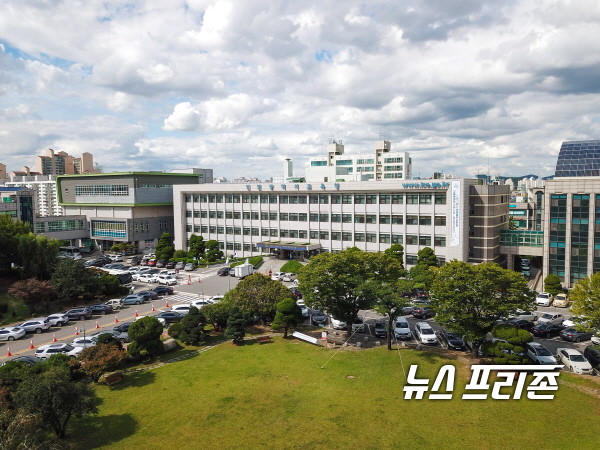 인천시교육청이 직업계고등학교 학과 개편 및 재구조화를 통한 경쟁력 강화에 나선다. 사진은 인천시교육청사 전경. / ⓒ 인천시교육청