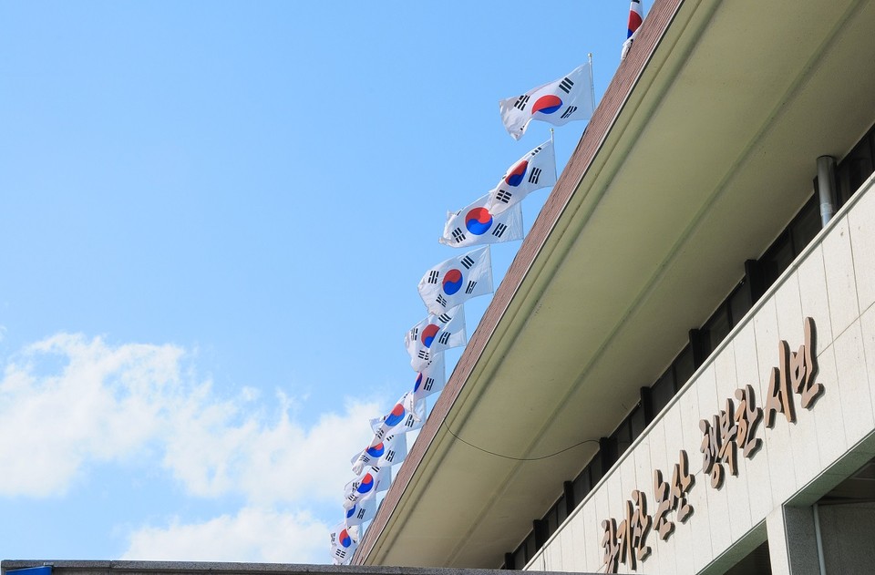 충남 논산시는 광복 76주년을 맞아 ‘나라사랑 태극기 달기 운동’을 추진한다./ⓒ논산시청