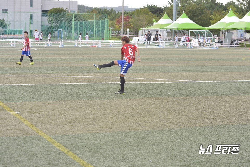 박지성 전 국가대표 축구선수와 함께하는 ‘만세보령머드 JS컵 U12&11 한국유소년축구대회’ 모습./ⓒ박한복기자