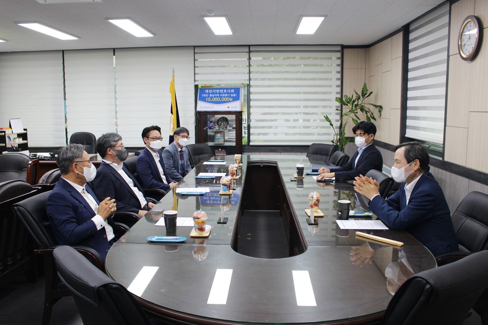 충남대학교 법률센터(센터장 손종학 교수)와 대전지방변호사회(회장 임성문 변호사)가 지역사회를 위한 법률공헌 사업을 확대키로 했다./ⓒ충남대학교