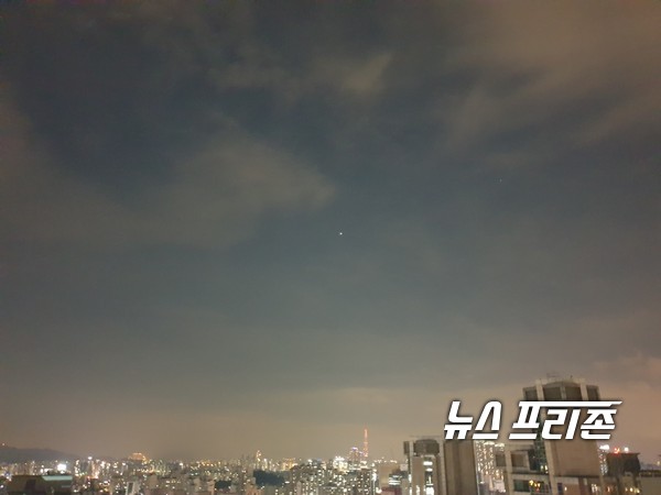 서울시내 밤거리 모습